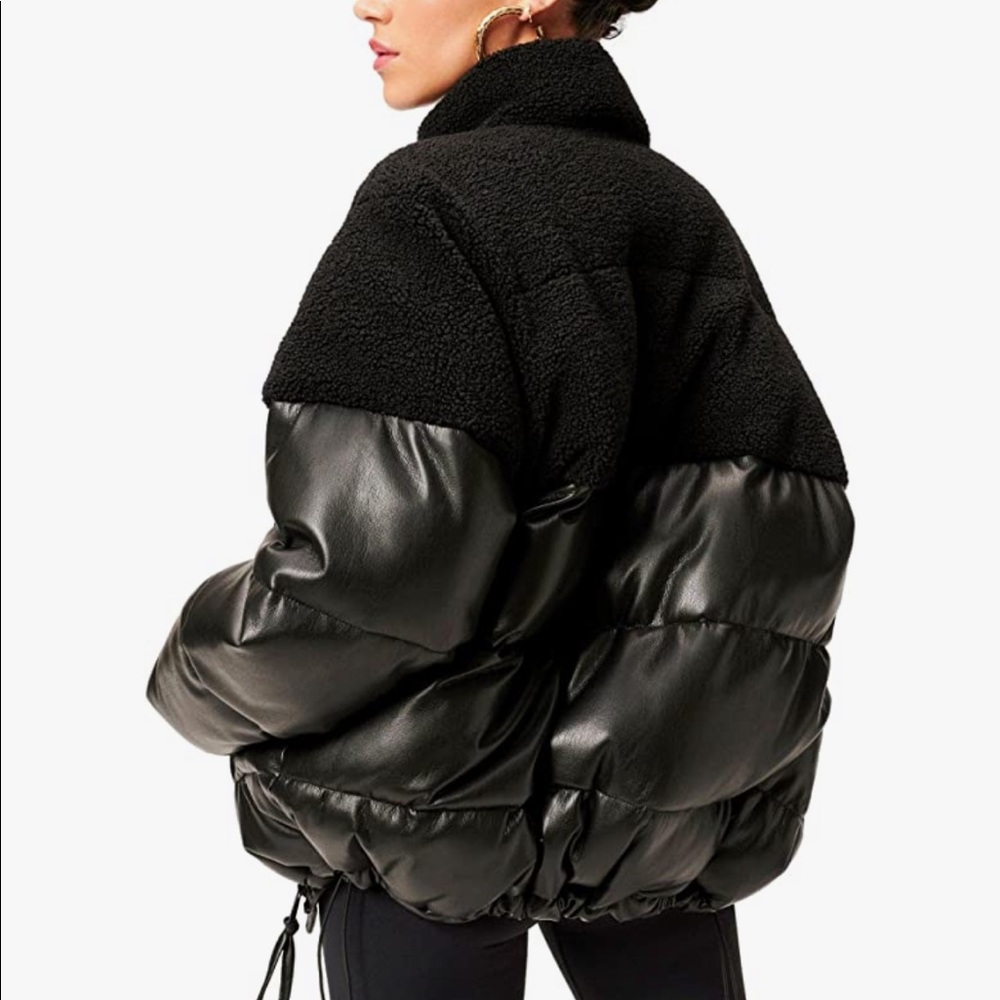 NYT! Good American Puffer sz 2